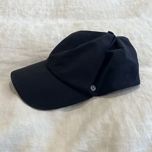 Lululemon Fast and Free running hat in black
